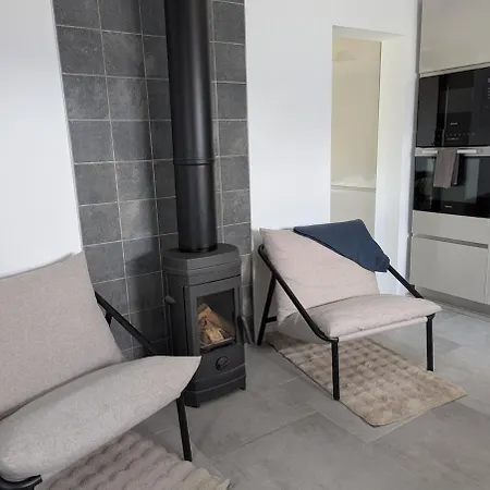 Tranquillity In A Modern Unit 펜션 *