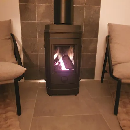 Tranquillity In A Modern Unit *