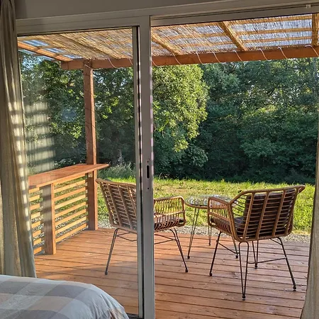 Tranquillity In A Modern Unit בית נופש *