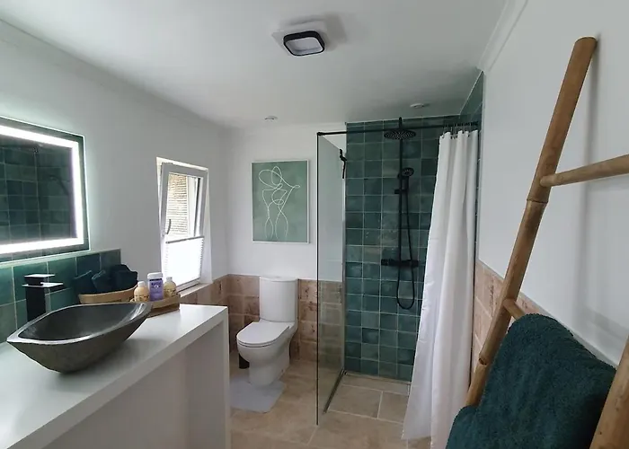 Tranquillity In A Modern Unit Bazugues