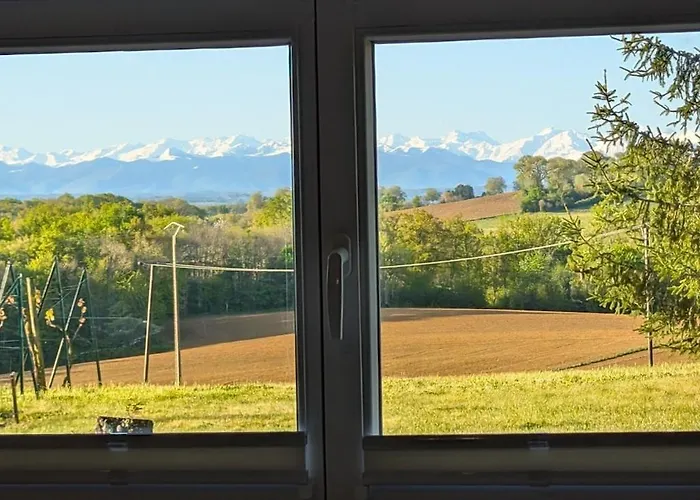 Tranquillity In A Modern Unit Hébergement de vacances *